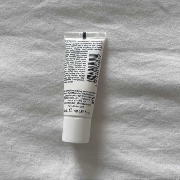 DR BARBARA STURM - FACIAL SCRUB - Picture 2 of 3